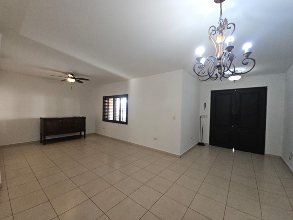 Casa en renta en Los Cuatro (Palermo), Hermosillo — foto 3 de 15