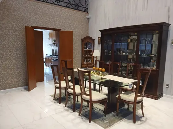 Hermosa CASA DE AUTOR en renta, 4 recámaras, cisterna, estricta seguridad privada.