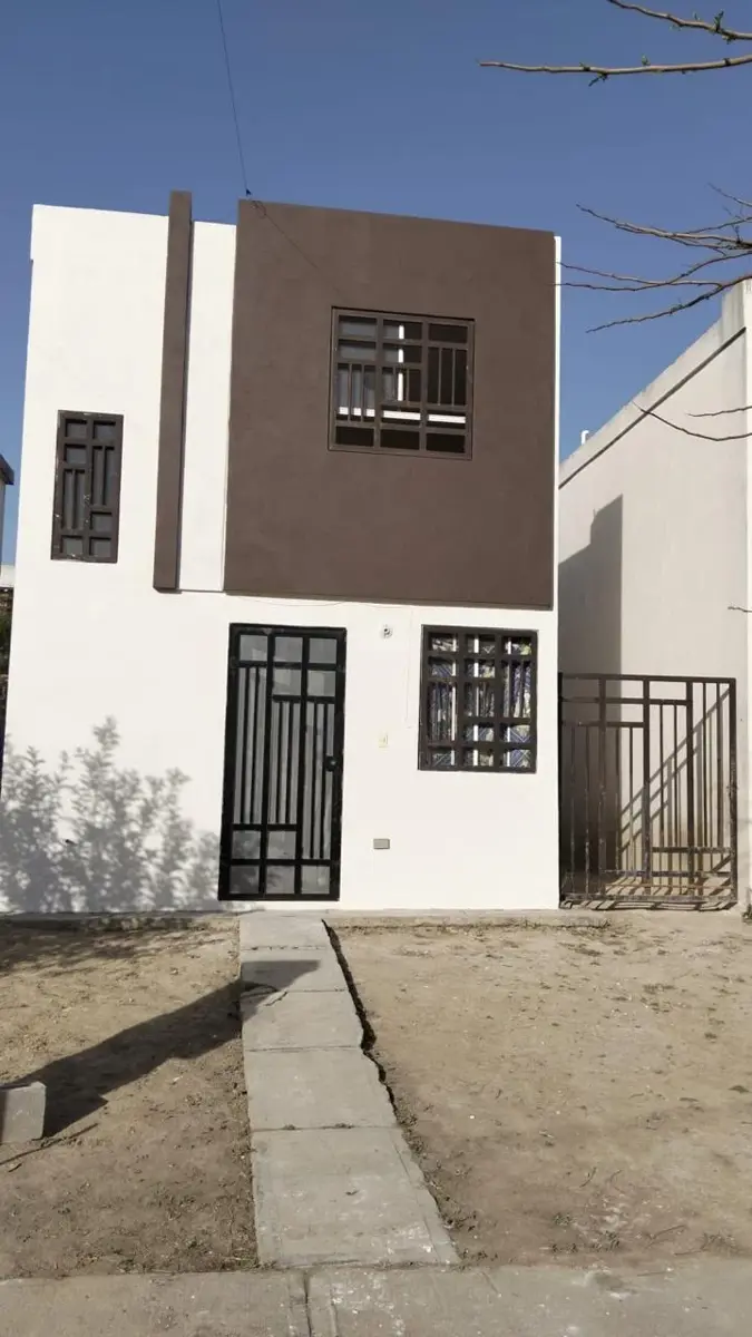 Casa en venta en Valle del Roble, Cadereyta Jiménez — foto 1 de 17