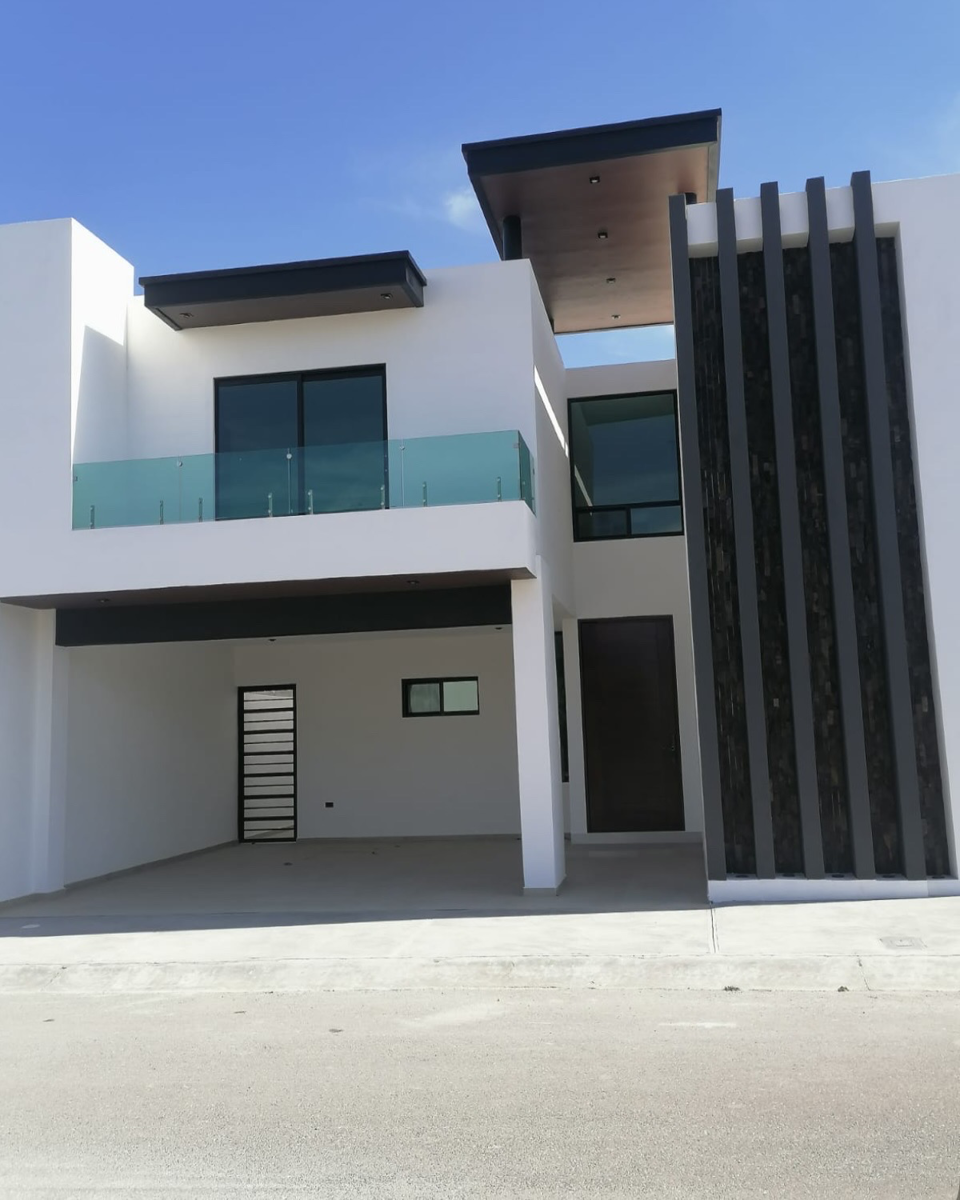 Casa en venta en Rincón de los Encinos, Saltillo — foto 1 de 12