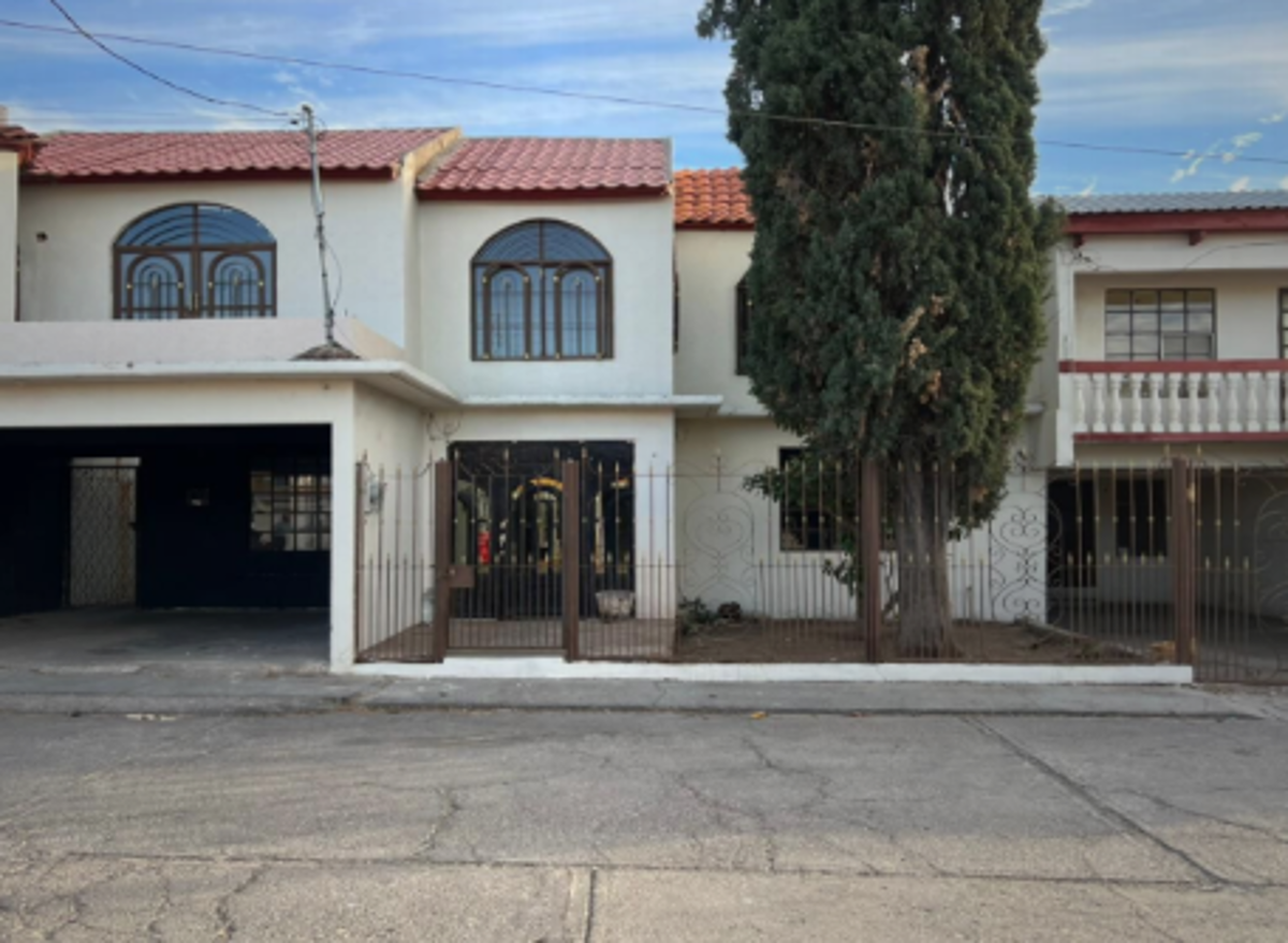 Casa en venta en Ricardo Flores Magon, Hidalgo del Parral — foto 1 de 8