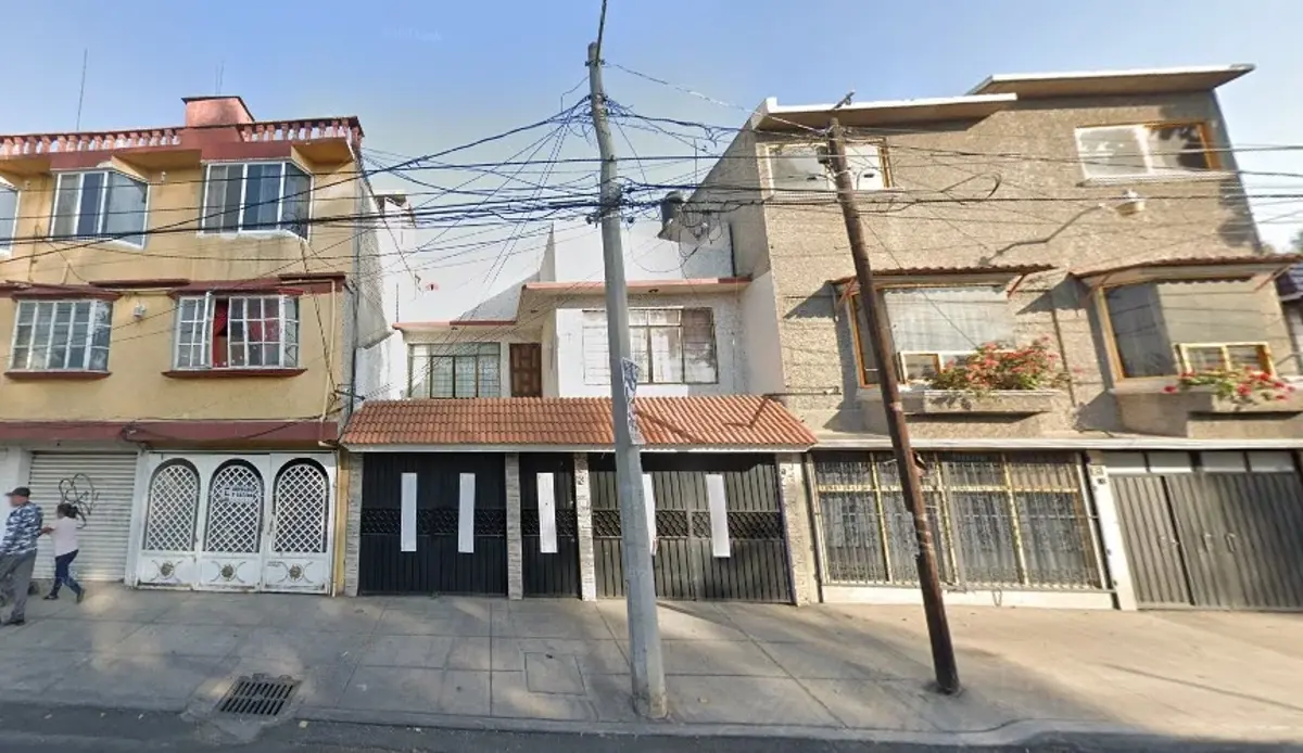 Casa en venta en San Juan de Aragón VI Sección, Gustavo A. Madero — foto 1 de 15