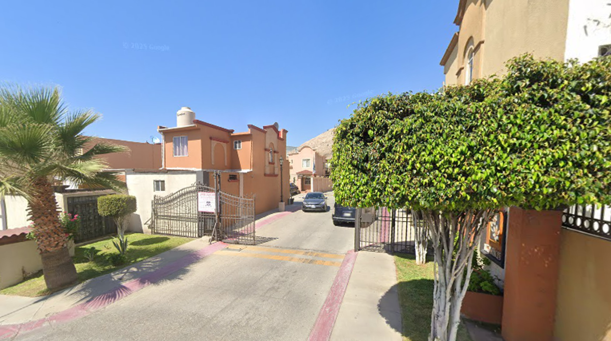Casa en venta en El Lago, Tijuana — foto 1 de 9