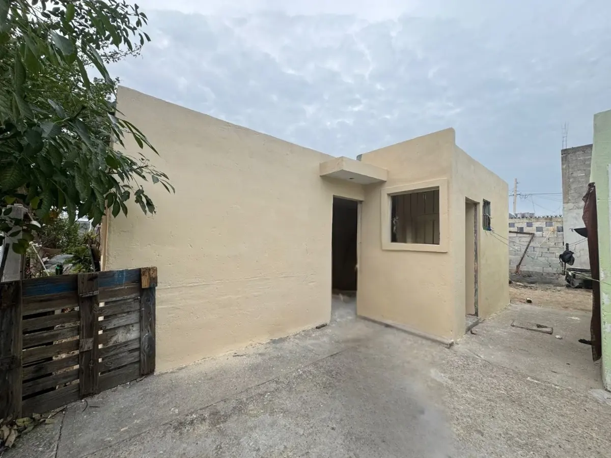 Casa en venta en Paseo Real, Altamira — foto 1 de 8