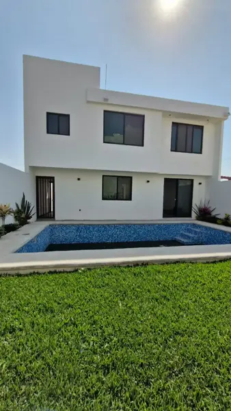 BONITA CASA NIEVA CON ALBERCA Y AMPLIO JARDIN EN YECAPIXTLA MOR