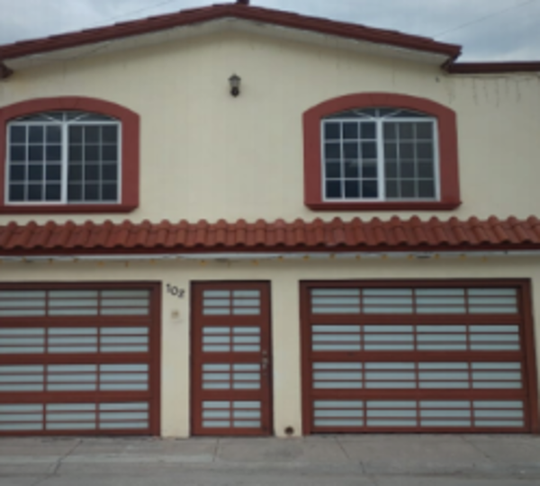 COMPRALE DIRECTO AL BANCO LA CASA DE ENTREGA INMEDIATA UBICADA EN LA LUZ DURANGO