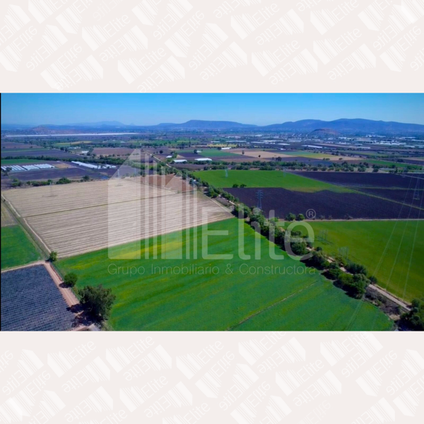 Terreno en venta en Campestre San Gil, San Juan del Río — foto 2 de 9