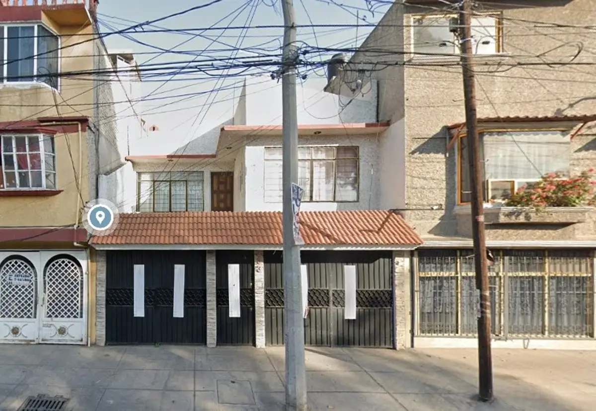 Casa en venta en San Juan de Aragón VI Sección, Gustavo A. Madero — foto 1 de 16