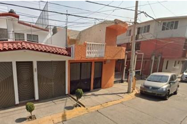 Casa en venta en Bosques de Aragon, Nezahualcóyotl — foto 2 de 8