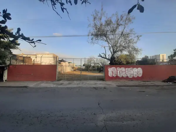 Terreno en renta en Monterrey Centro, Monterrey — foto 2 de 4