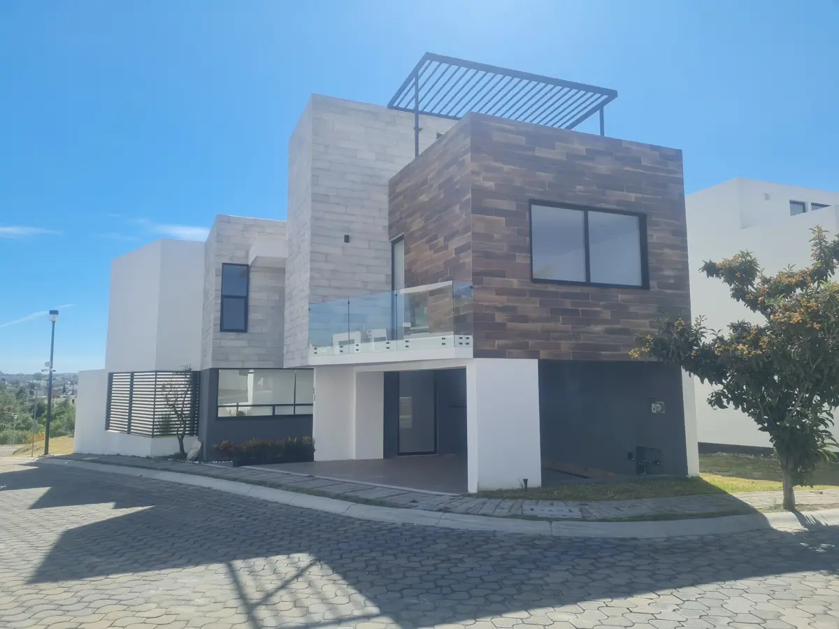 Casa en venta en Lomas de Angelópolis II, San Andrés Cholula — foto 1 de 14