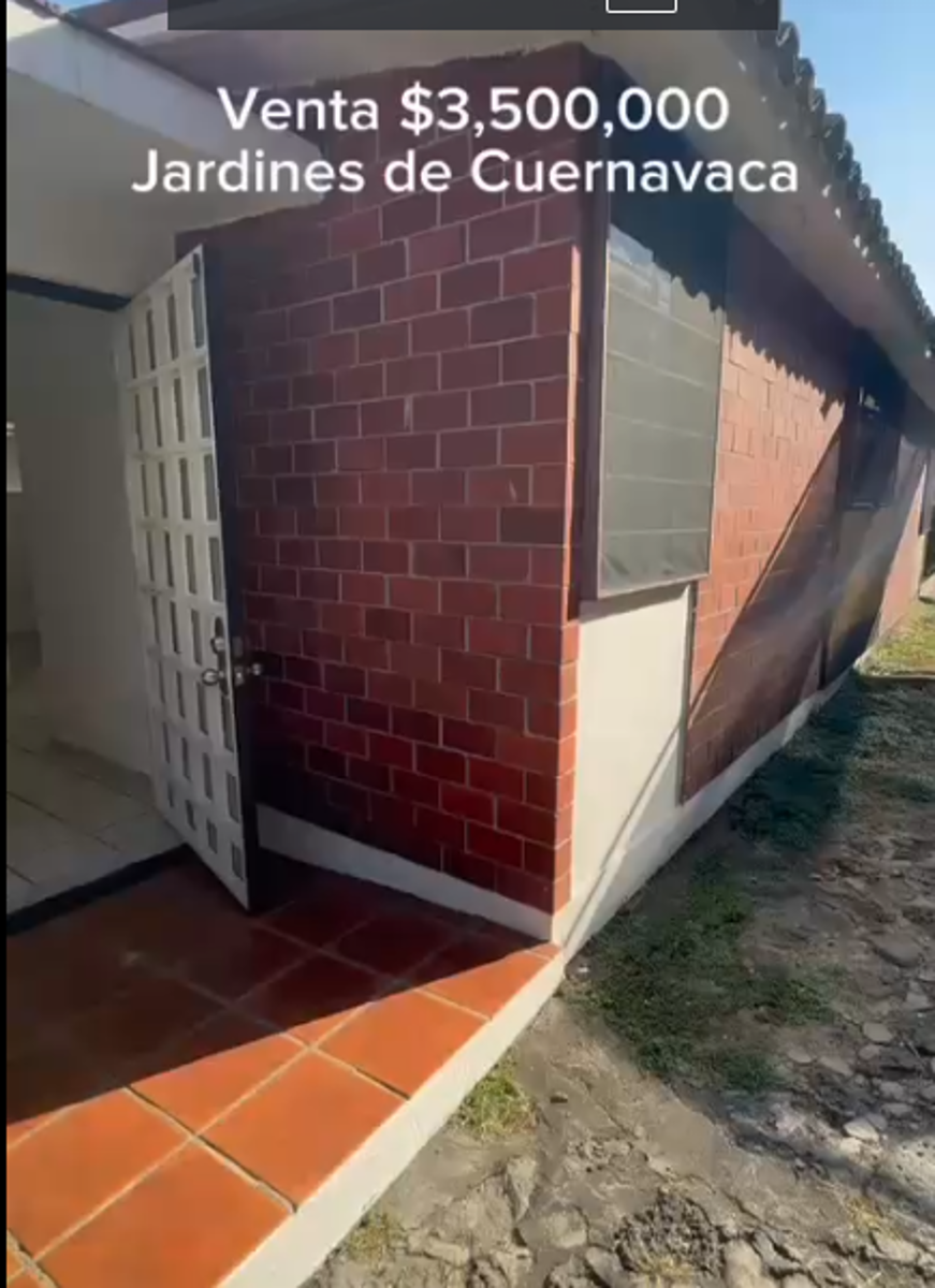 Casa en venta en Jardines de Cuernavaca, Cuernavaca — foto 1 de 29