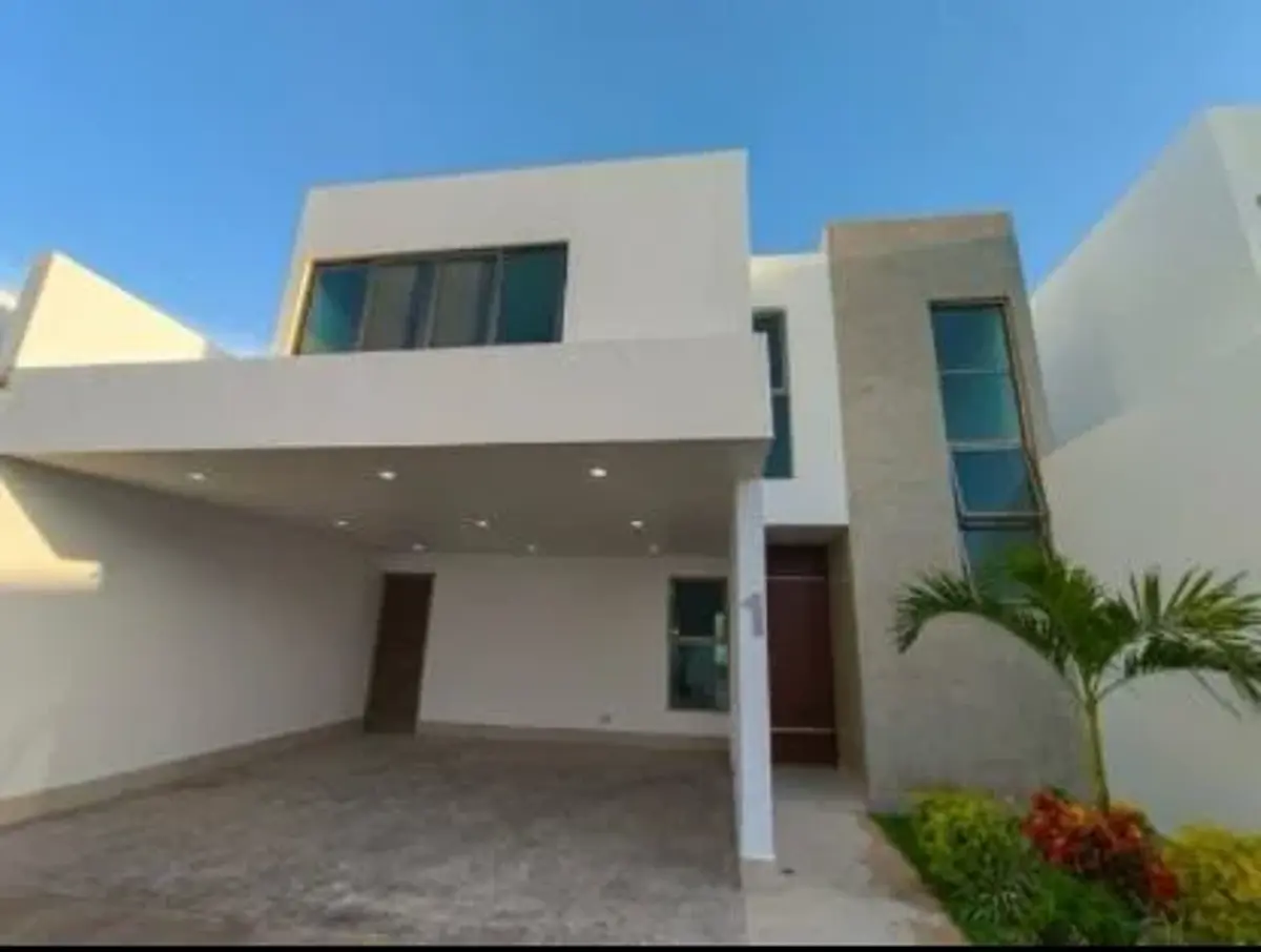 Casa en renta en Montebello, Mérida — foto 1 de 20
