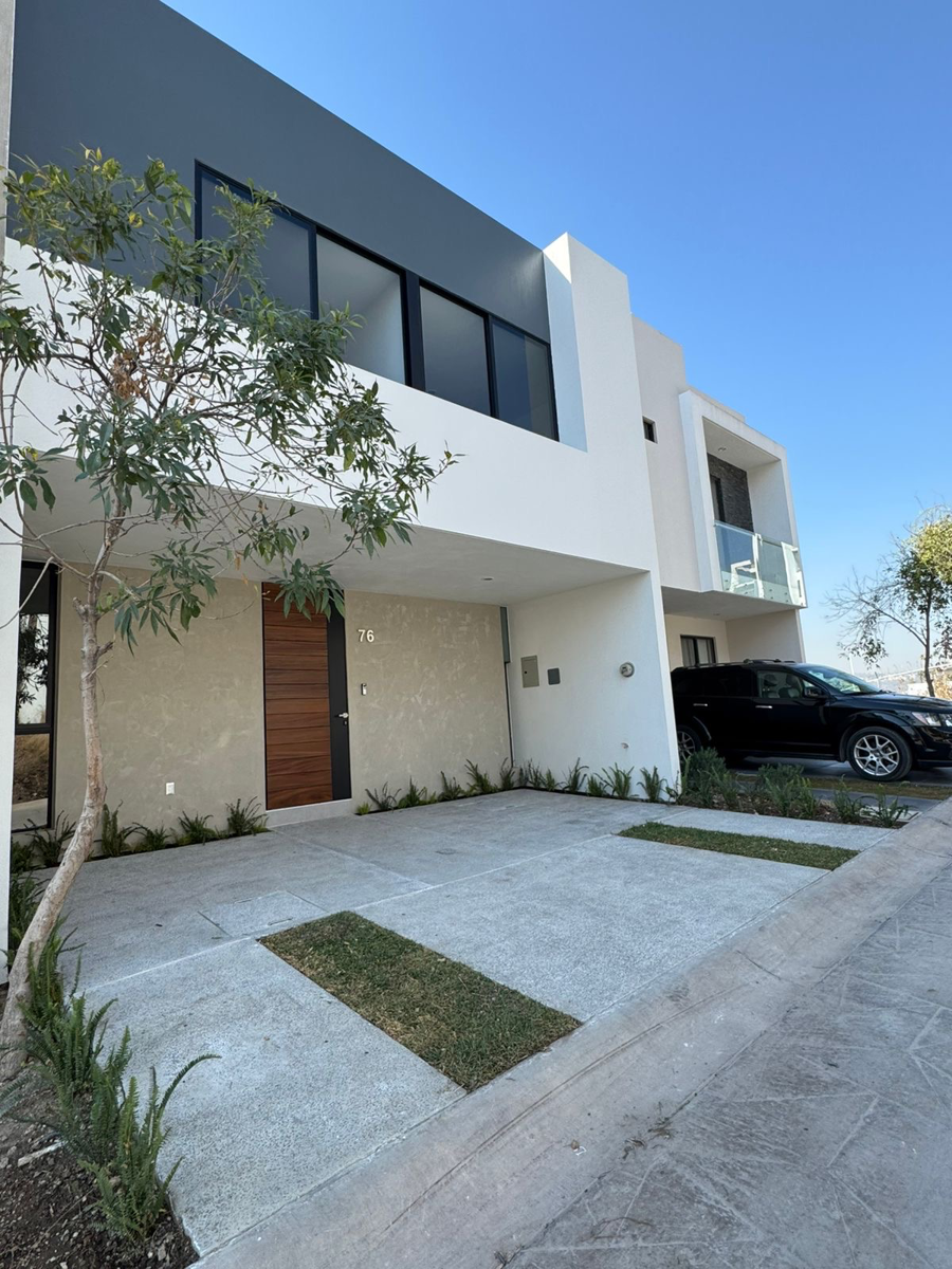 Casa en venta en Paisajes del Tesoro, San Pedro Tlaquepaque — foto 1 de 36