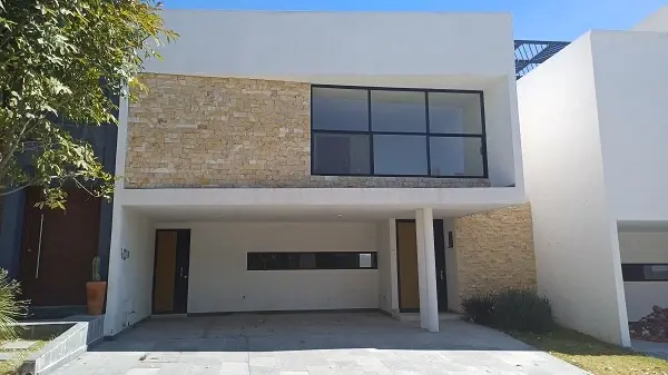 Casa en venta en Lomas de Angelópolis II, San Andrés Cholula, Puebla