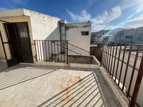 Casa en Venta en La Fuente, Torreón - Ubicación Estratégica y Amplios Espacios