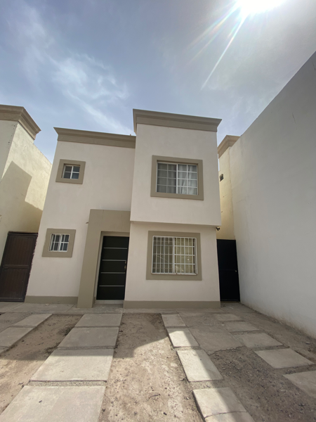 Casa en renta amueblada en Residencial Senderos Casa en renta amueblada en Residencial Senderos
