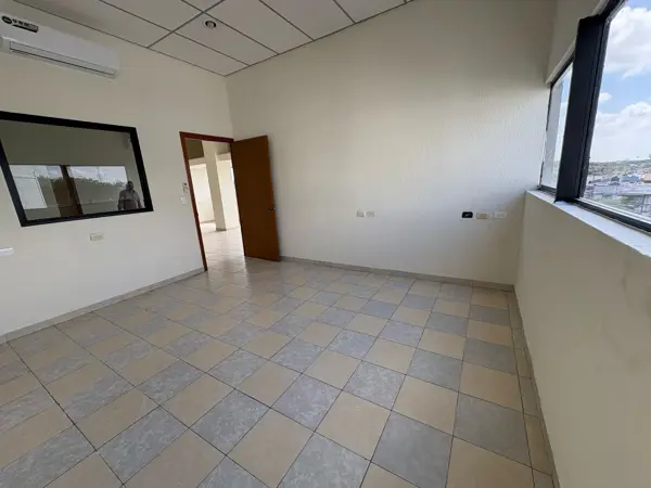 SE RENTA OFICINA EN  CORPORATIVO