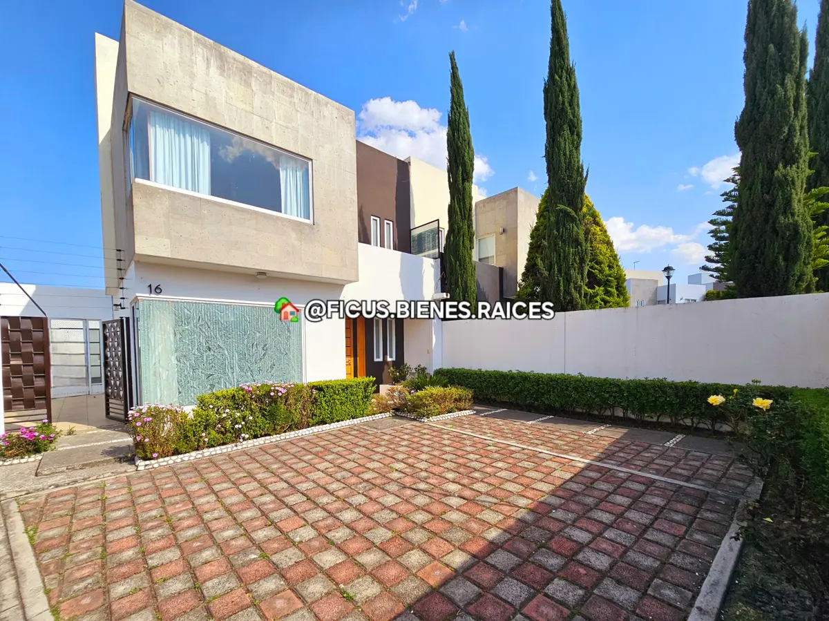 Casa en venta en Residencial Foresta, Metepec — foto 1 de 25