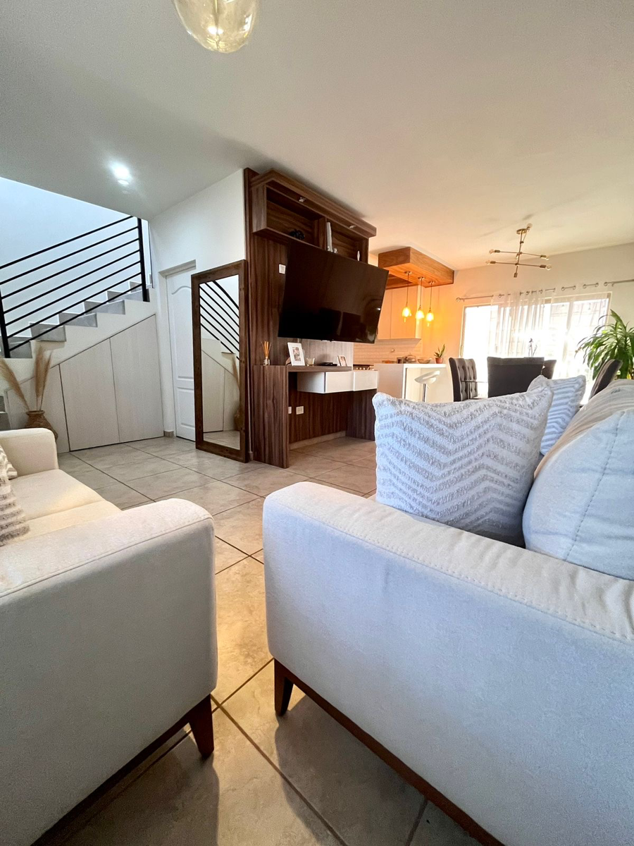 Casa en venta en Real de Castilla, Hermosillo — foto 1 de 14