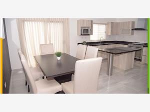 Casa en venta en Lomas de las Etnias, Torreón — foto 2 de 12