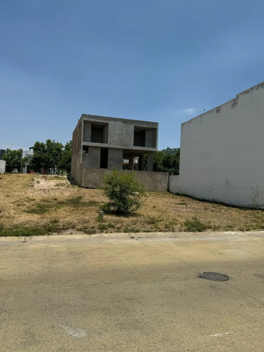 Terreno en venta en Valle Imperial, Zapopan — foto 1 de 4