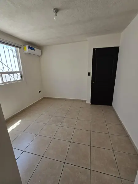 Casa en renta en San José de Flores, Saltillo — foto 3 de 9