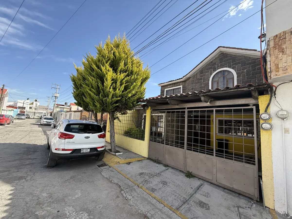 Casa en venta en Magisterio Digno, Mineral de la Reforma — foto 1 de 18