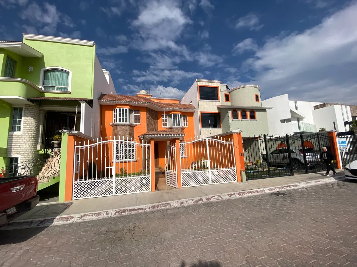 Casa en venta en Arboledas de San Javier, Pachuca de Soto — foto 1 de 29