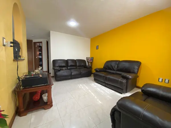 Casa en venta en Arboledas de San Javier, Pachuca de Soto — foto 3 de 27