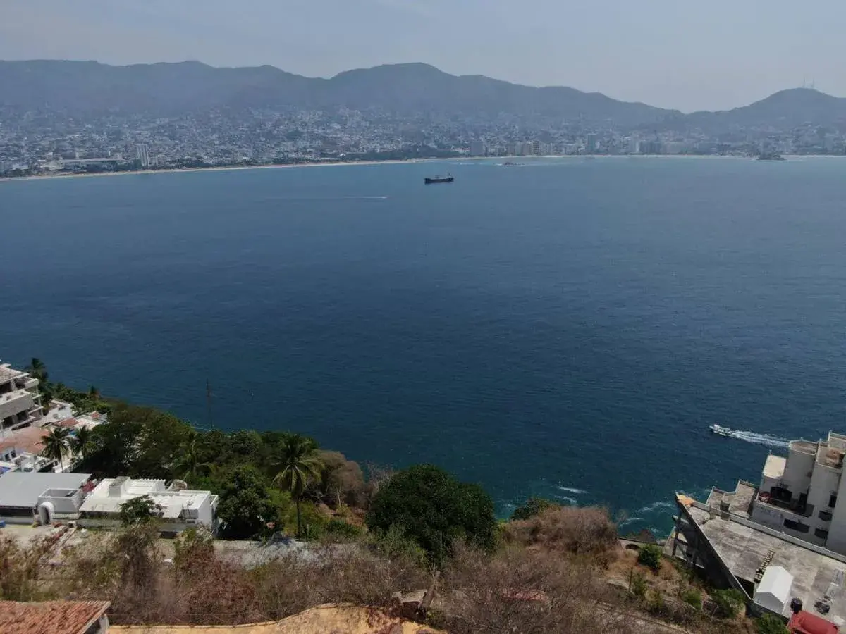 Terreno en venta en Las Playas, Acapulco de Juárez — foto 1 de 9