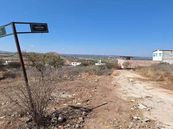 TERRENO EN VENTA EN NUEVO APAPATARO CERCA CAÑADAS DEL ARROYO