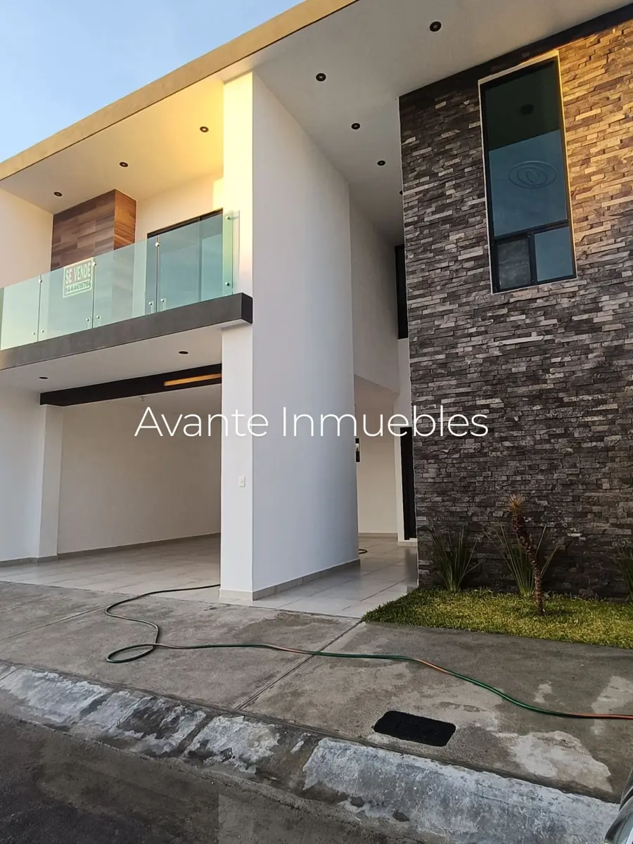 Casa en venta en Rincón de los Encinos, Saltillo — foto 1 de 9