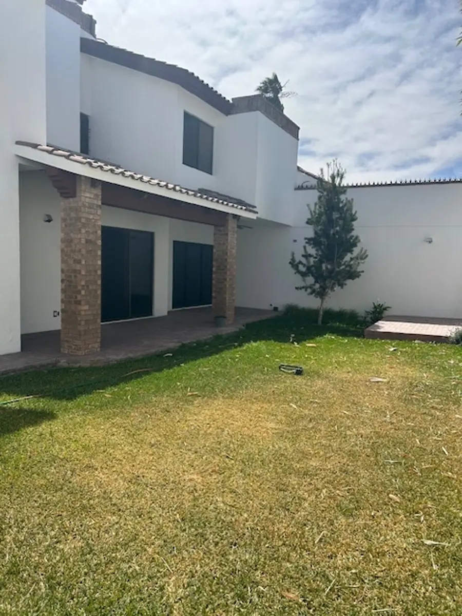 Casa en venta en Valle San Agustin, Saltillo — foto 1 de 21