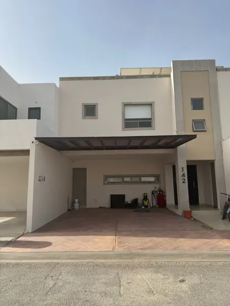Casa en venta en Villas del Renacimiento, Torreón — foto 2 de 30