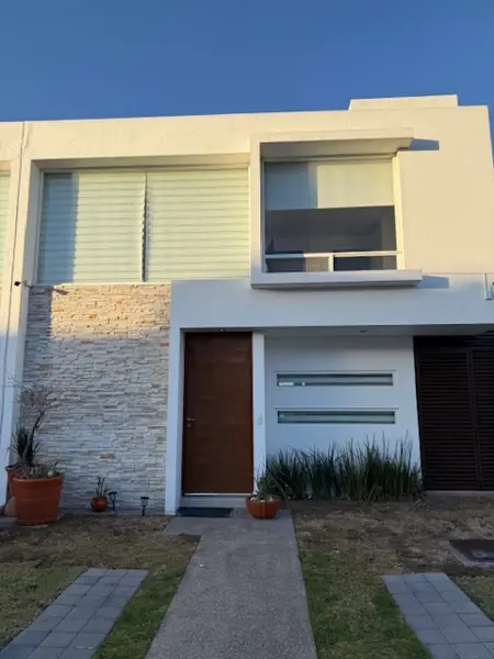 VENTA CASA EN FRACC. GRAND JURIQUILLA