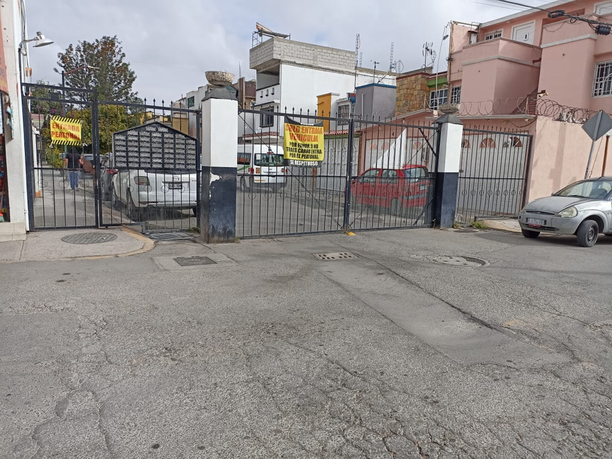 Casa en venta en Paseos de Tultepec I, Tultepec — foto 1 de 16