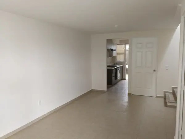 Casa en renta en Tres Cantos, León — foto 3 de 14
