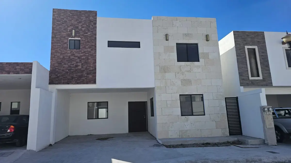 Casa en venta en Privada Alameda, Arteaga — foto 1 de 3