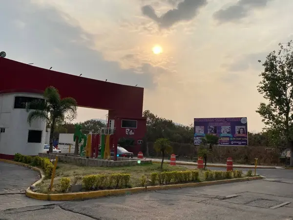 Casa en venta en Hacienda las Palmas I y II, Ixtapaluca — foto 2 de 35