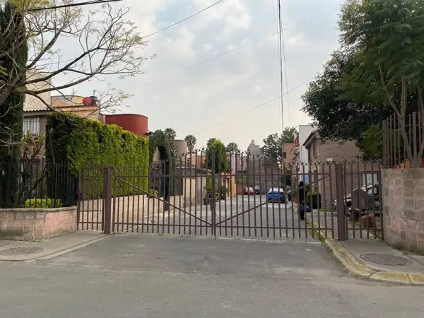 Casa en venta en Hacienda las Palmas I y II, Ixtapaluca — foto 3 de 35