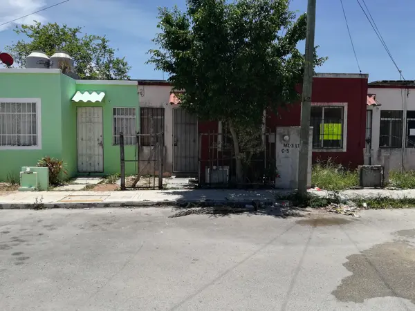 Casa en venta en Galaxia del Sol, Benito Juárez, Quintana Roo Casa en venta en Galaxia del Sol, Benito Juárez, Quintana Roo