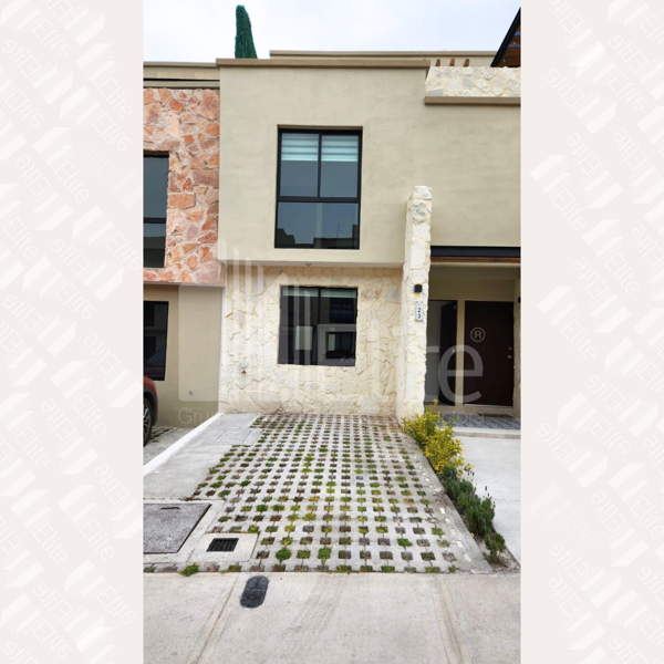CASA CON ROOF GARDEN EN VENTA EN MISIÓN MONTEJO QUERETARO