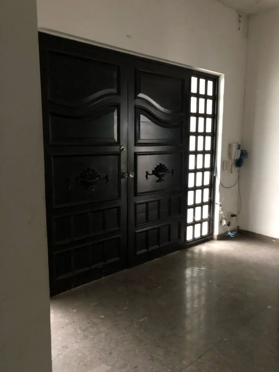 Casa en venta en Deportivo Obispado, Monterrey — foto 1 de 9