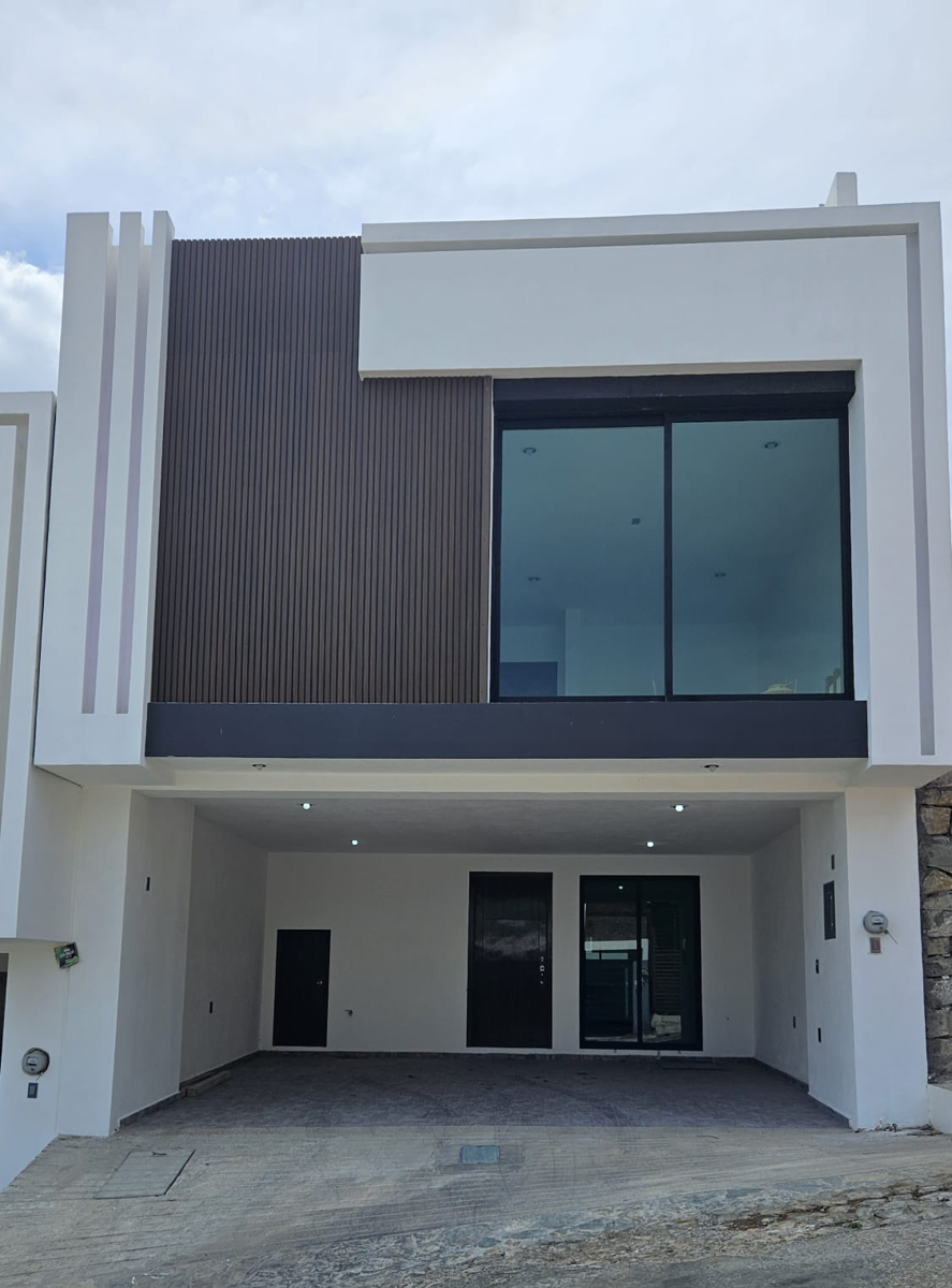 Casa en venta en Valle Dorado, Tuxtla Gutiérrez — foto 1 de 17
