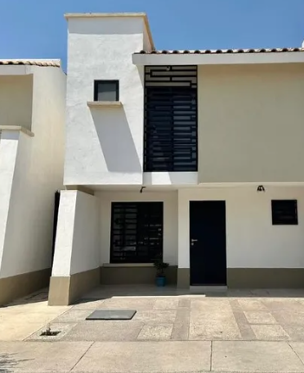 Casa en venta en Valle del Roble, León — foto 1 de 4