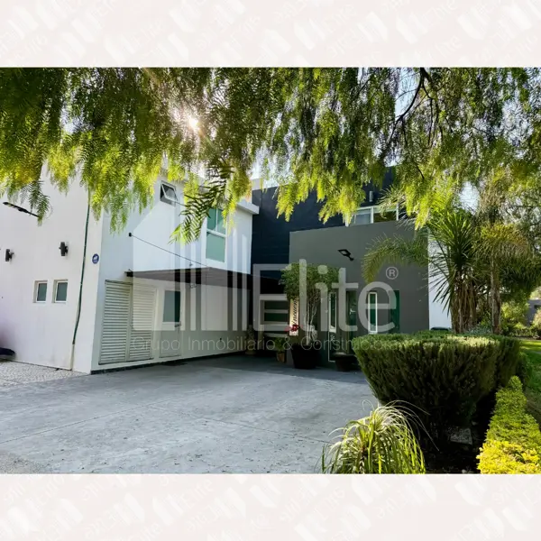 Casa en venta en Balvanera Polo y Country Club, Corregidora — foto 2 de 31