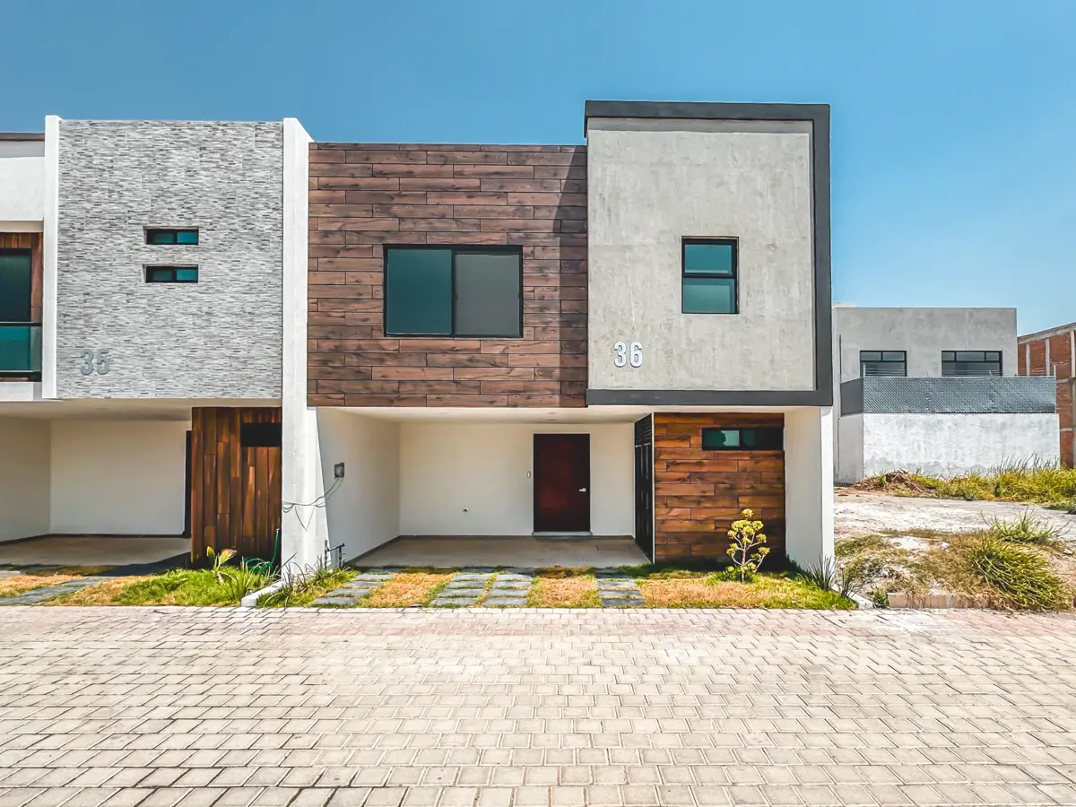 Casa en venta en Santa Barbara Almoloya, San Pedro Cholula — foto 1 de 35