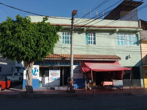 Casa en Venta en San Jose Xalostoc, Ecatepec de Morelos, 8 Recámaras, 2 Niveles