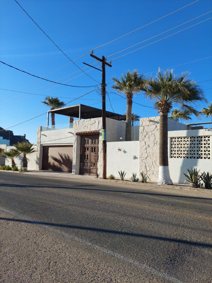 Casa en venta en Bahia de Kino Centro, Hermosillo — foto 1 de 18